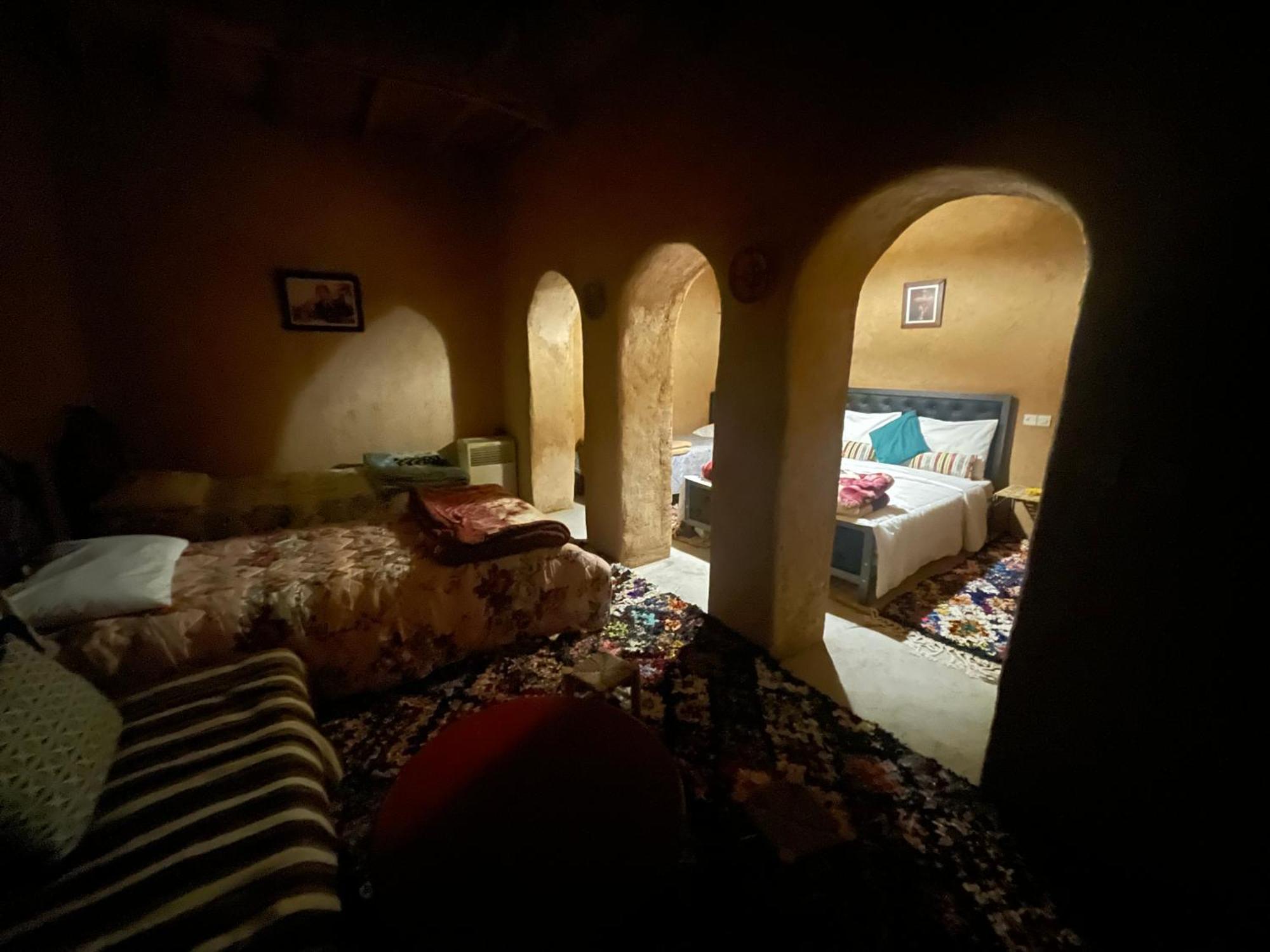 Maroc Des Merveilles - Chez L'Habitant Kelaat-M'Gouna Стая снимка